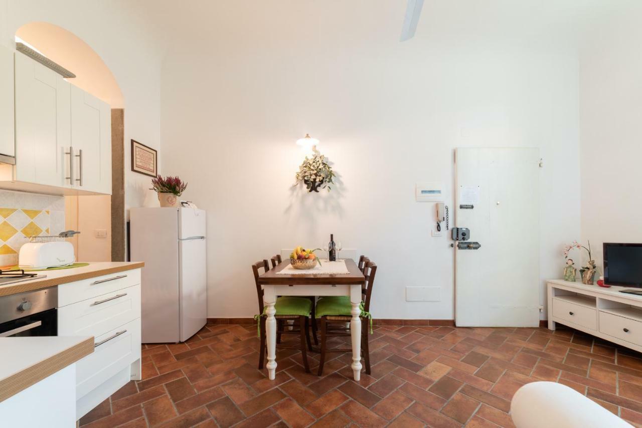 Le Rose Di Leonardo - Antica Dimora Apartamento *